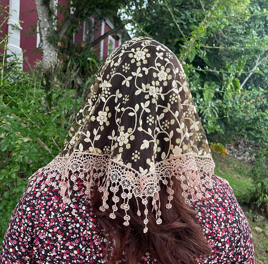 Velos Católicos Triangulares con Encaje Floral Rosa
