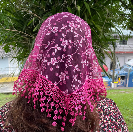 Velos Católicos Triangulares con Encaje Floral Fucsia