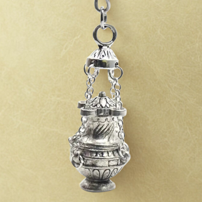 ✨ Llavero Incensario Católico