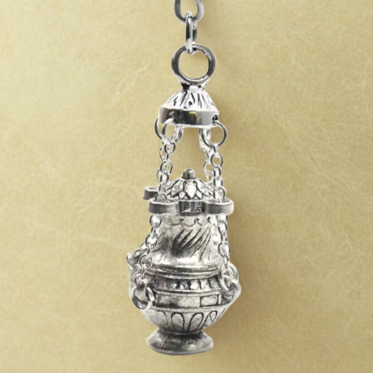 ✨ Llavero Incensario Católico